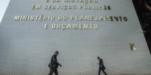 gasto-com-pessoal-e-beneficios-fiscais-terao-limite-a-partir-de-2027