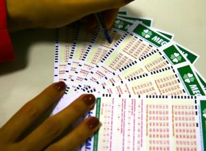 mega-sena-acumula-novamente-e-premio-principal-vai-para-r$-48-milhoes