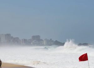 rio-tem-novo-alerta-de-ressaca-neste-fim-de-semana