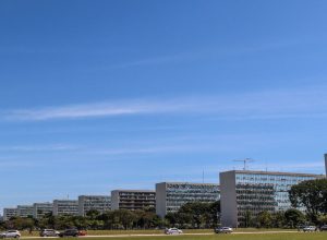 governo-bloqueia-r$-1,2-bilhao-do-pac-e-r$-334-milhoes-de-emendas