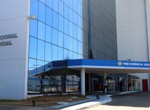 inss:-justica-bloqueia-r$-2,8-bi-de-envolvidos-em-descontos-ilegais