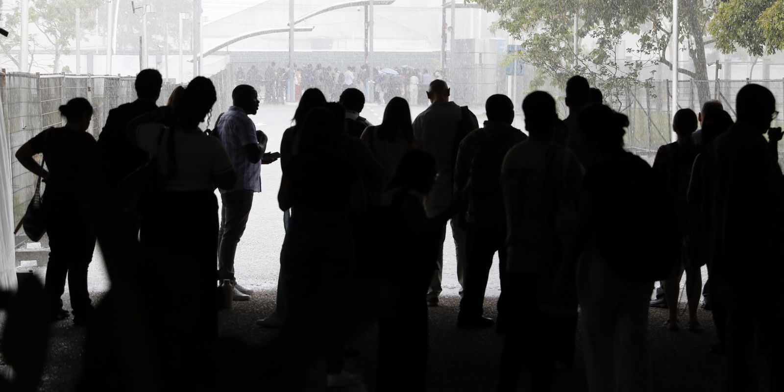 adolescentes-brasileiros-participam-das-discussoes-da-cop30