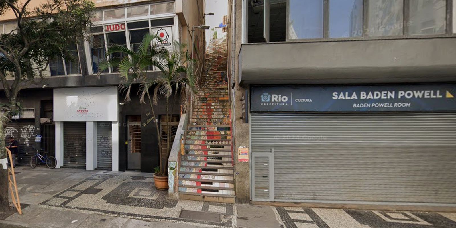 escadaria-baden-powell-recebe-tradicional-lavagem-de-sao-sebastiao